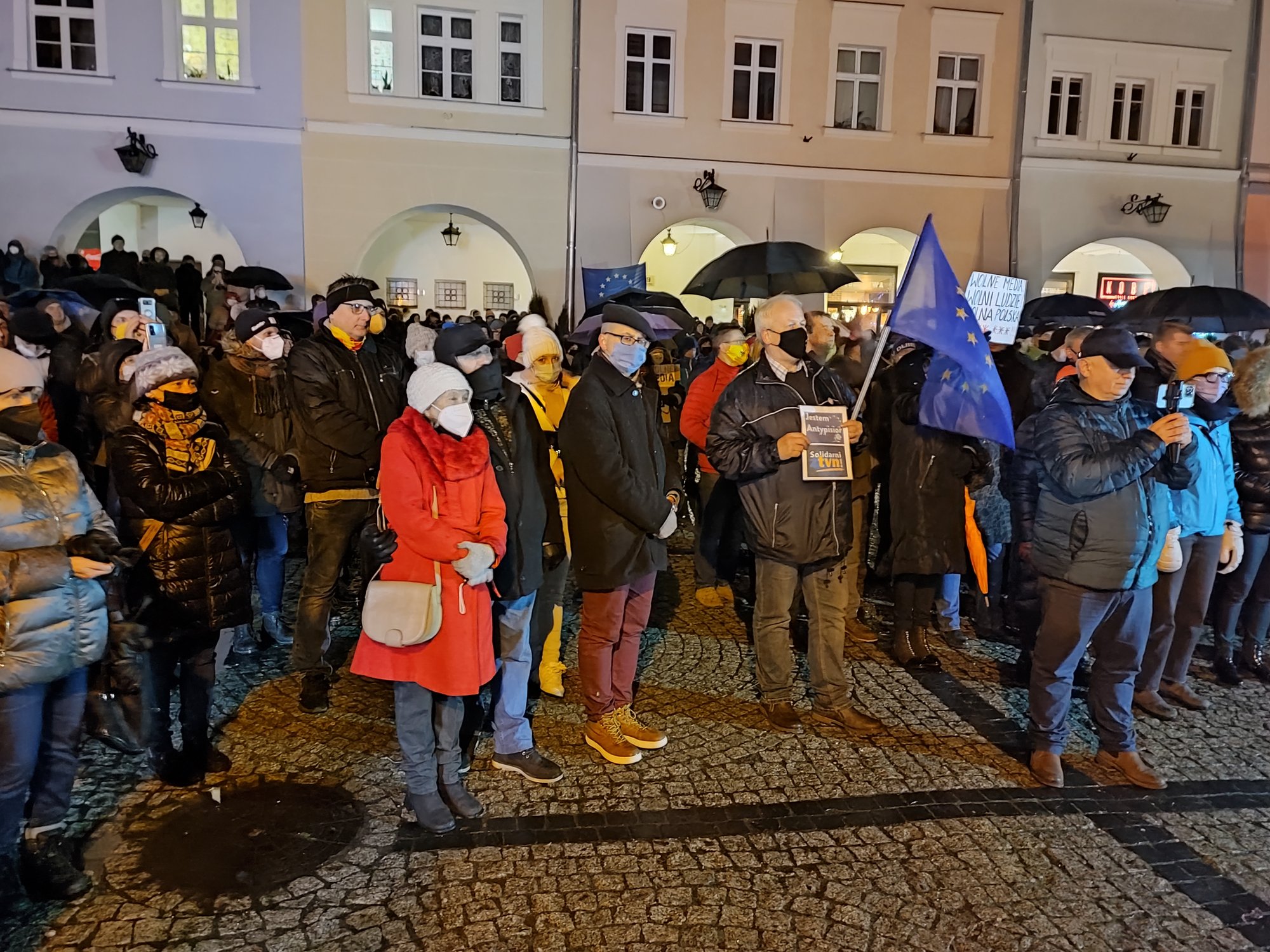protest-w-obronie-tvn-101956