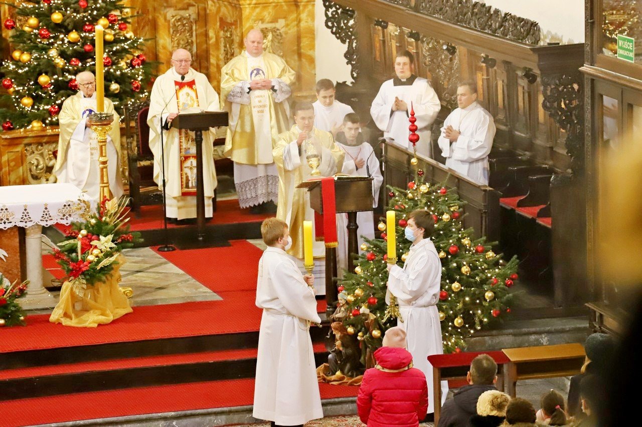 pasterka-w-bazylice-mniejszej-102068