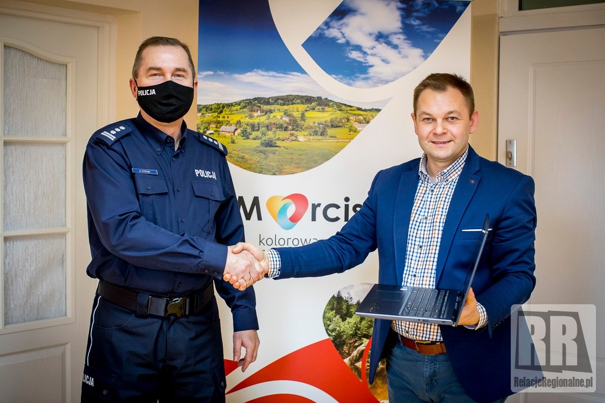 laptop-dla-policji-102310