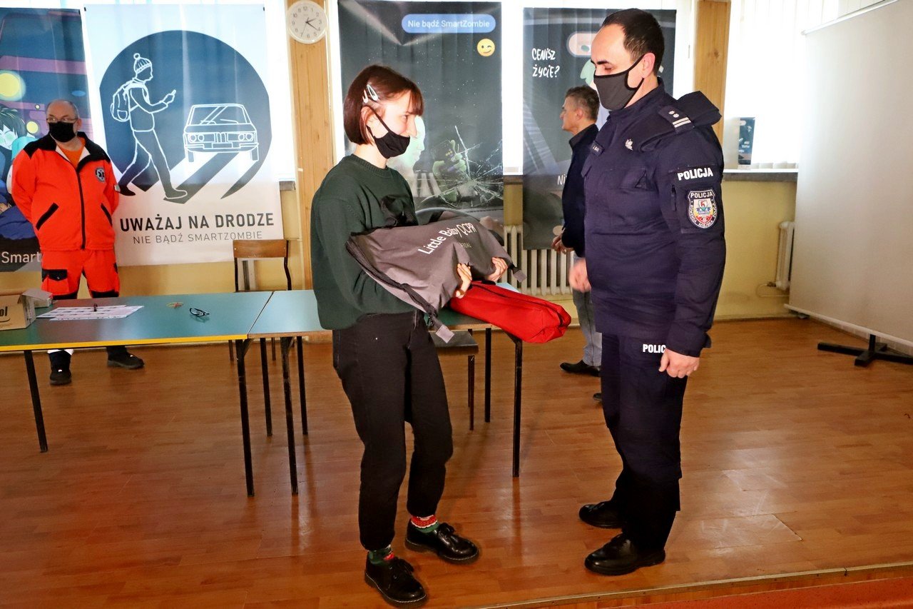 nagrody-w-konkursie-dla-szko-102499