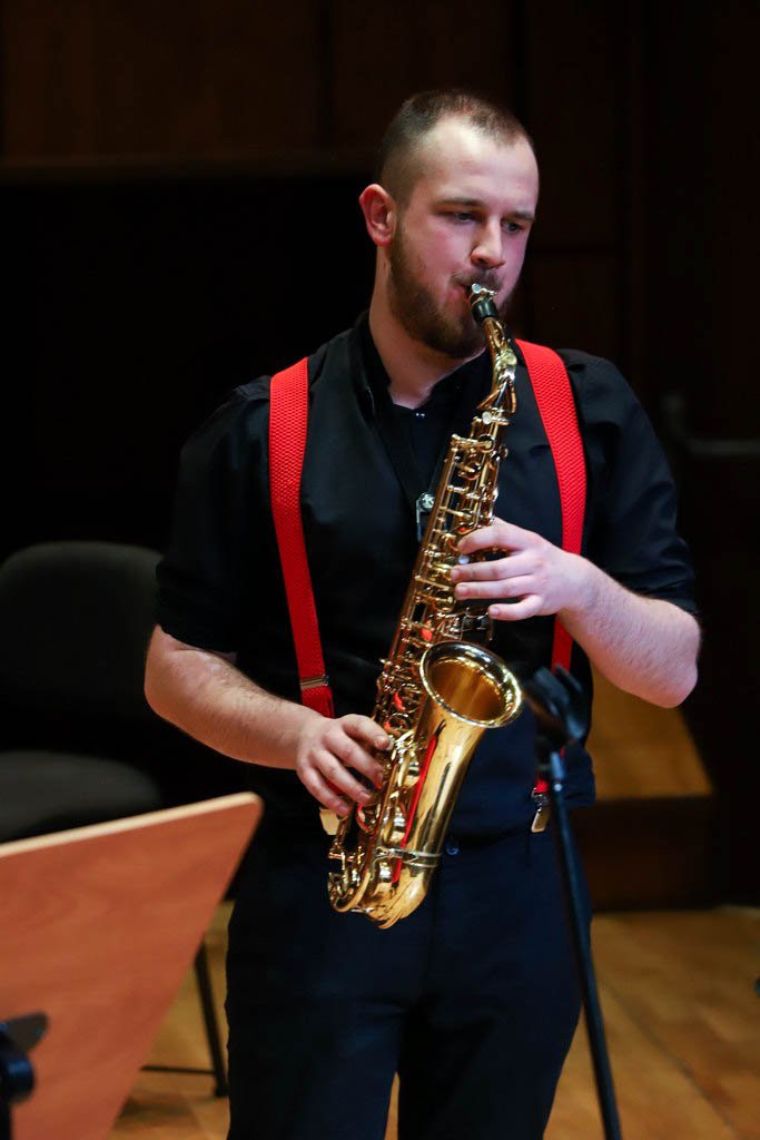 swiateczny-koncert-uczniow-szkoy-muzycznej-102525