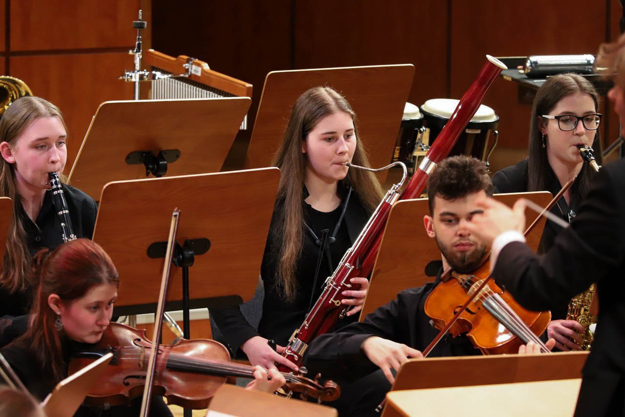 swiateczny-koncert-uczniow-szkoy-muzycznej-102525