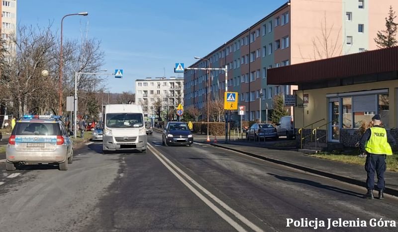 potracenie-na-pasach-102602