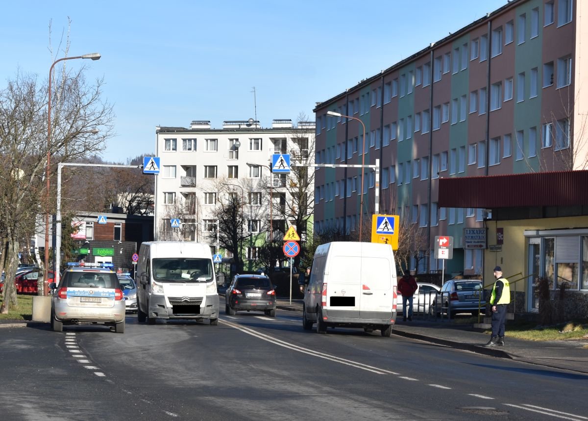 potracenie-na-pasach-102602