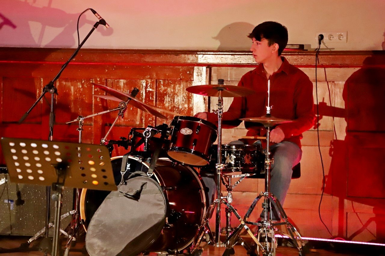 wspaniay-koncert-w-zeromie-dla-miska-102660