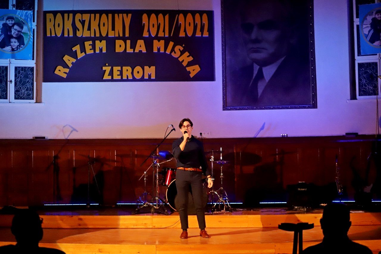 wspaniay-koncert-w-zeromie-dla-miska-102660