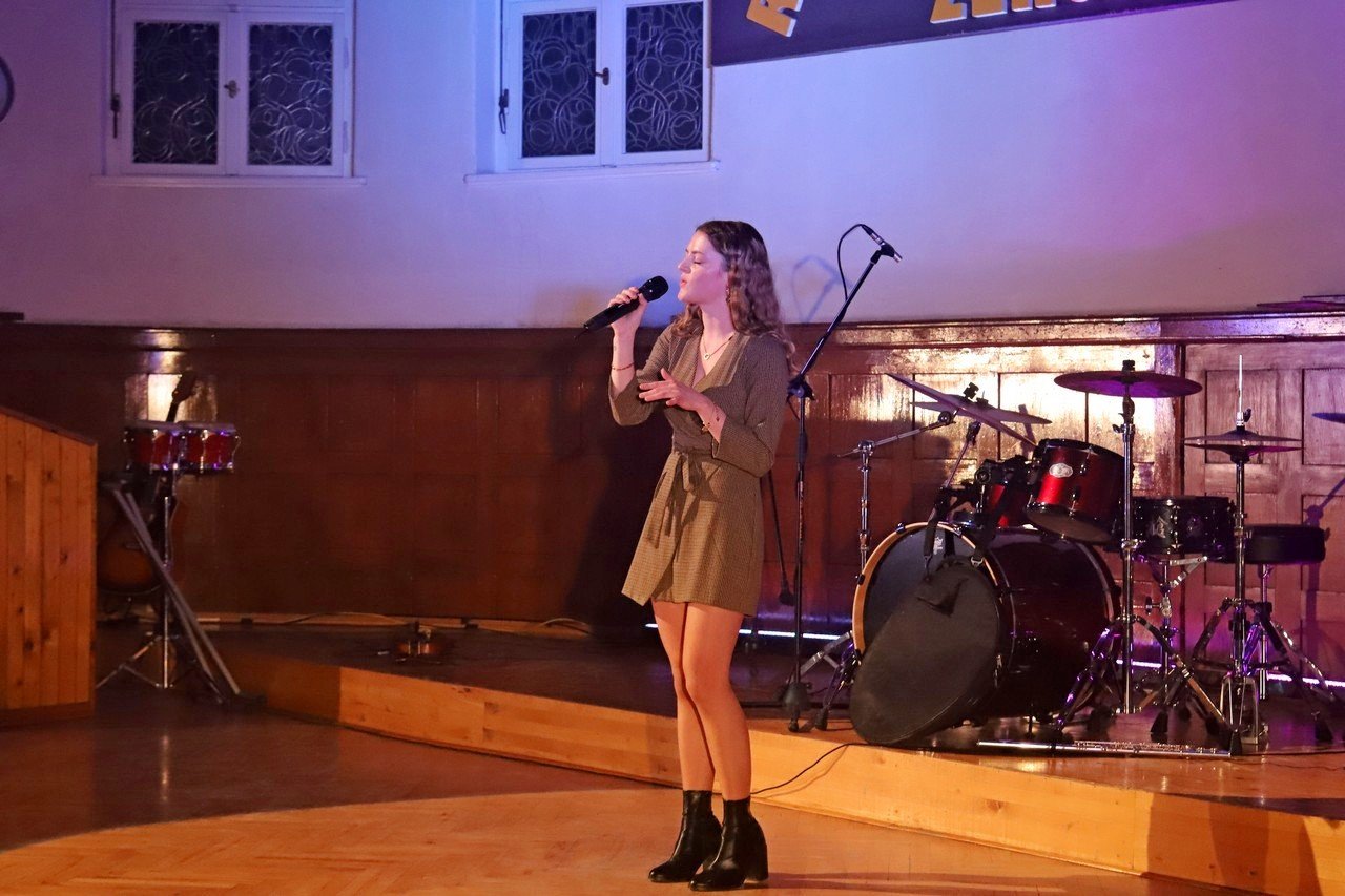 wspaniay-koncert-w-zeromie-dla-miska-102660