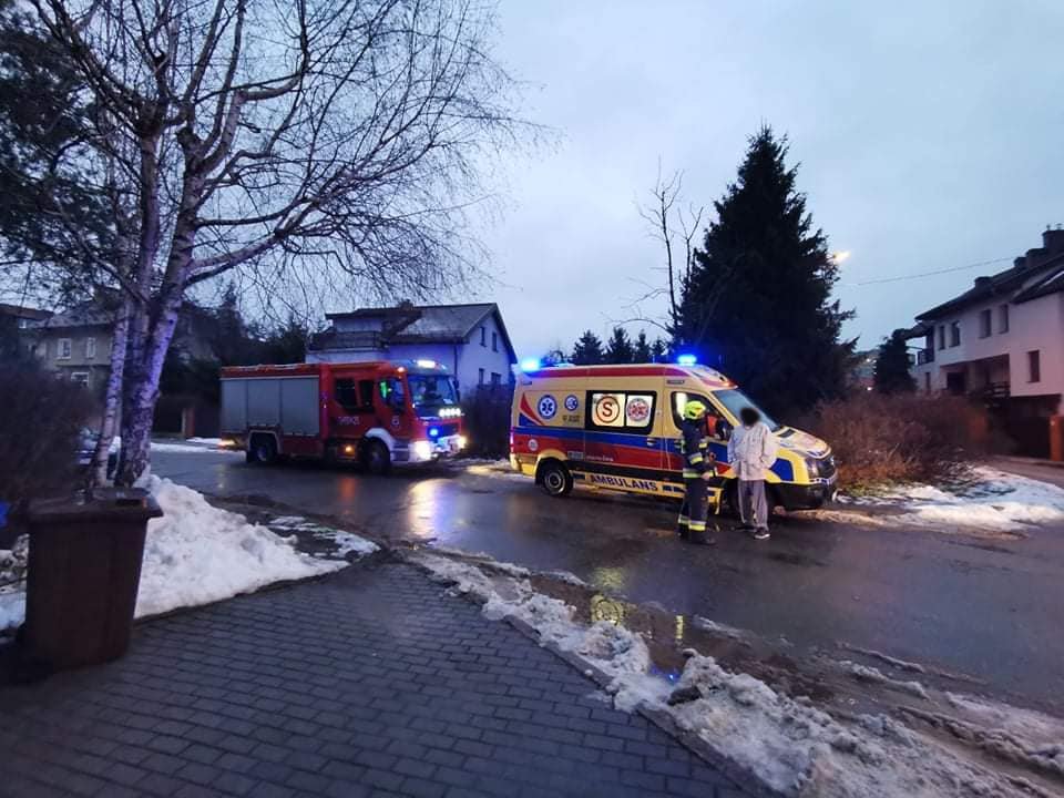 pozar-skrzynek-elektrycznych-w-wiezowcu-102716