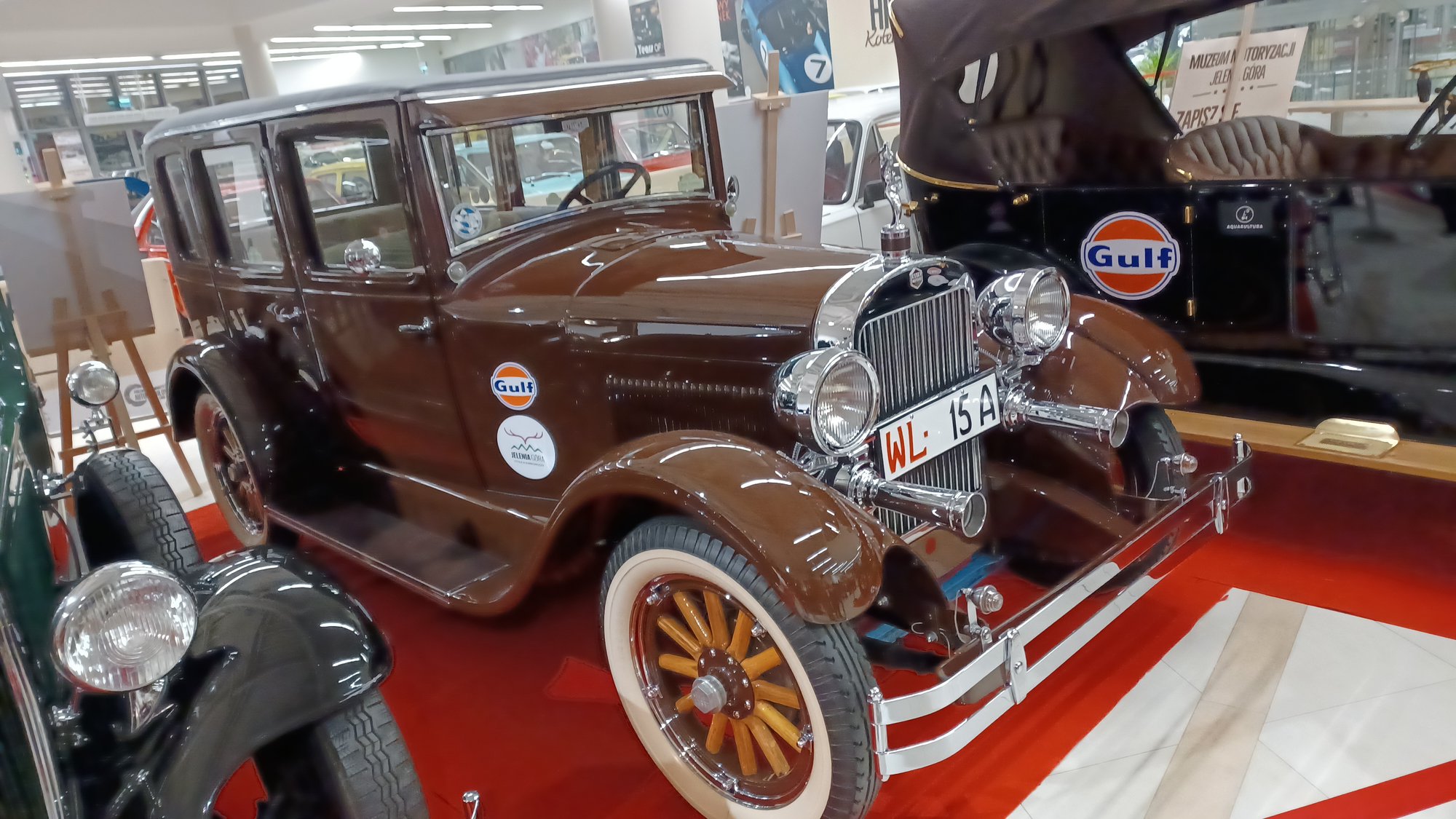 100-lat-motoryzacji-w-galerii-nowy-rynek-102949