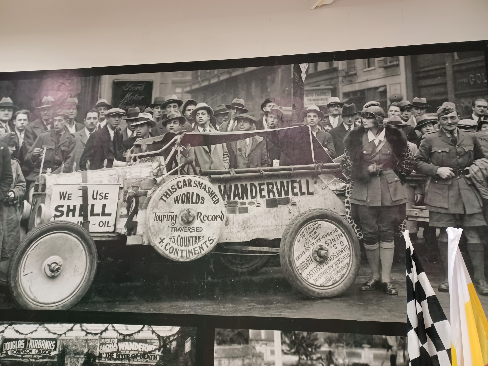 100-lat-motoryzacji-w-galerii-nowy-rynek-102949
