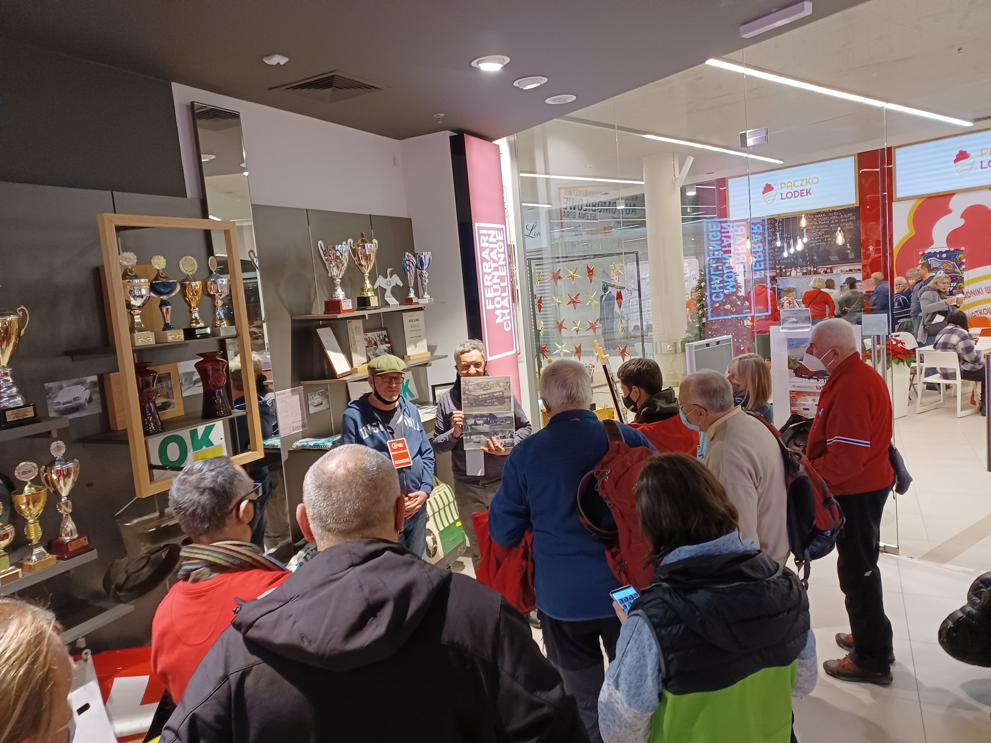 100-lat-motoryzacji-w-galerii-nowy-rynek-102949