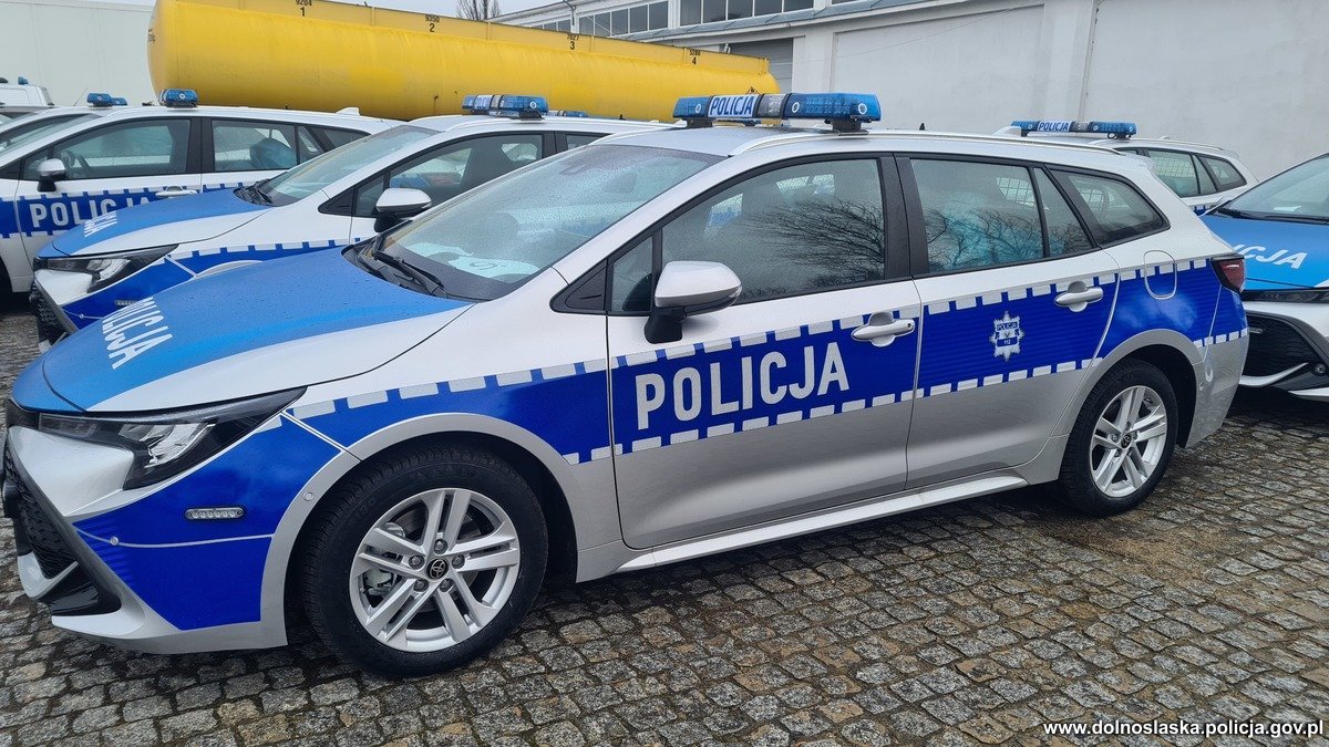 hybrydy-dla-policji-102960