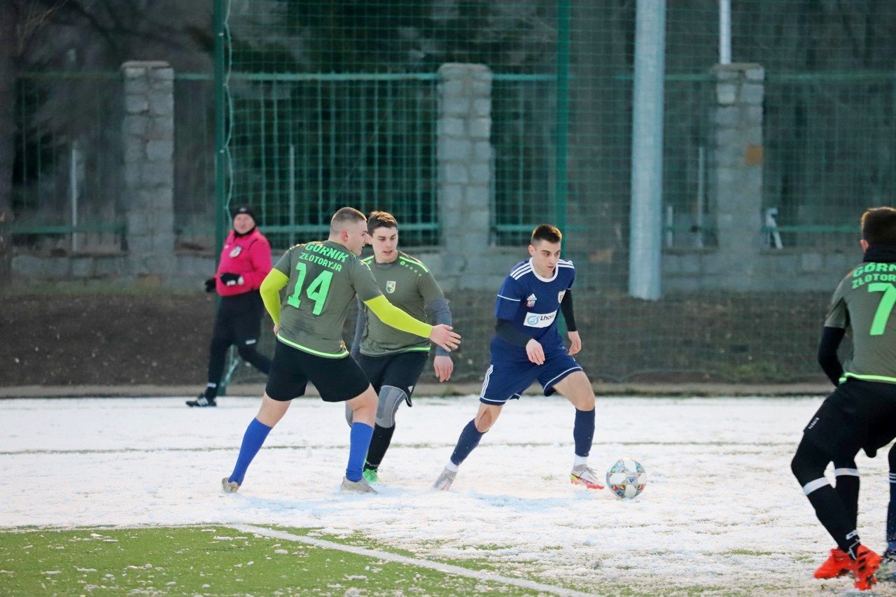 budowlani-po-przerwie-przycisneli-103064