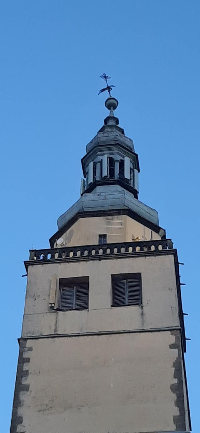 czytelnik-grozny-kurek-na-kosciele-103070
