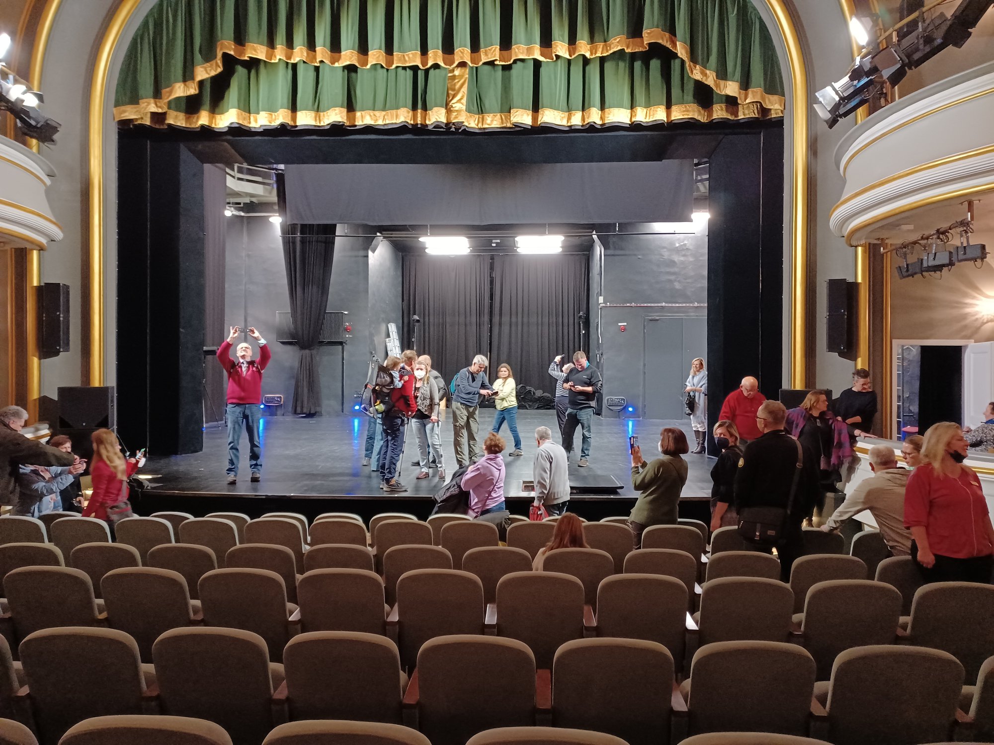 szkolenie-przewodnikow-w-teatrze-103167