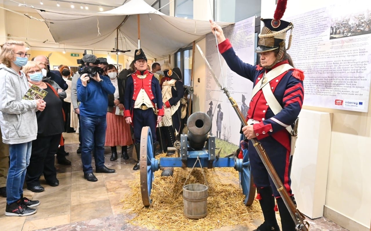 sladami-napoleona-103230