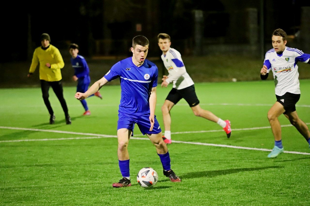 udany-wystep-juniorow-w-starciu-z-sms-odz-103353
