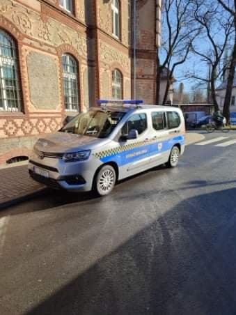 czy-straznik-miejski-przekroczy-przepisy-103365