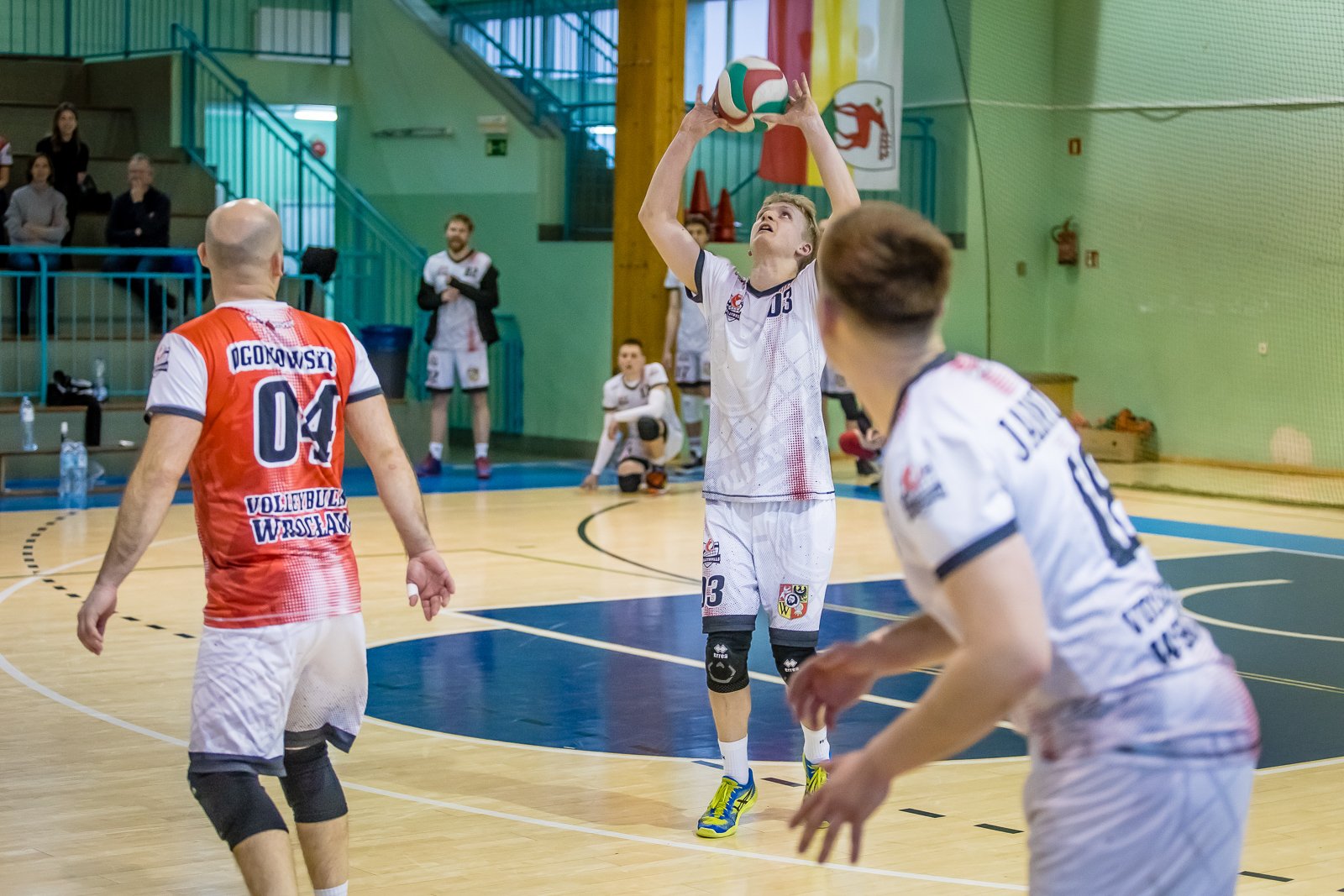 jeleniogorzanie-zdecydowanym-liderem-103373