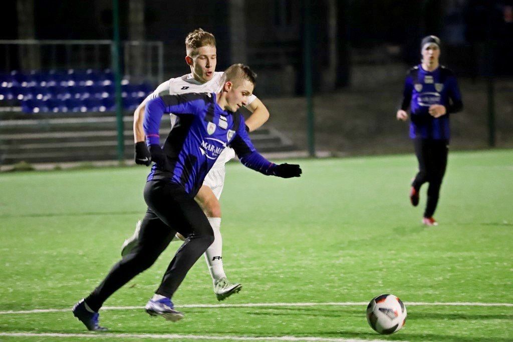 sparing-z-silnym-rywalem-103534