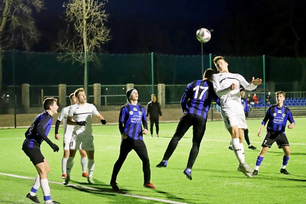 sparing-z-silnym-rywalem-103534