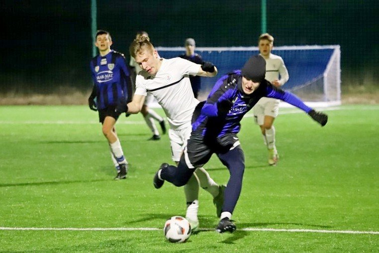sparing-z-silnym-rywalem-103534