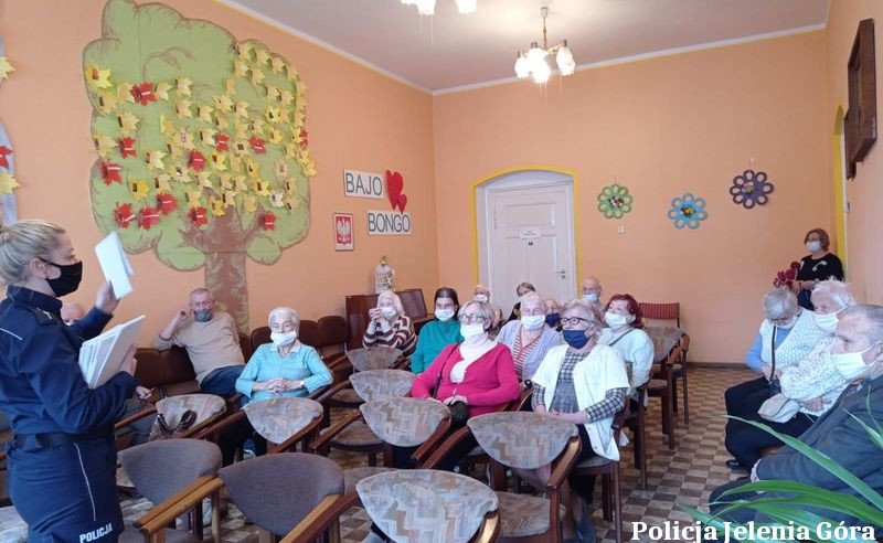 spotkanie-z-seniorami-w-domu-pomocy-spoecznej-103539
