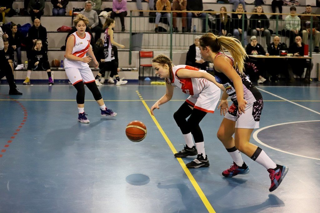 derby-juniorek-dla-wichosia-103566