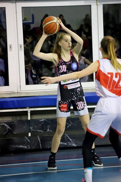 derby-juniorek-dla-wichosia-103566