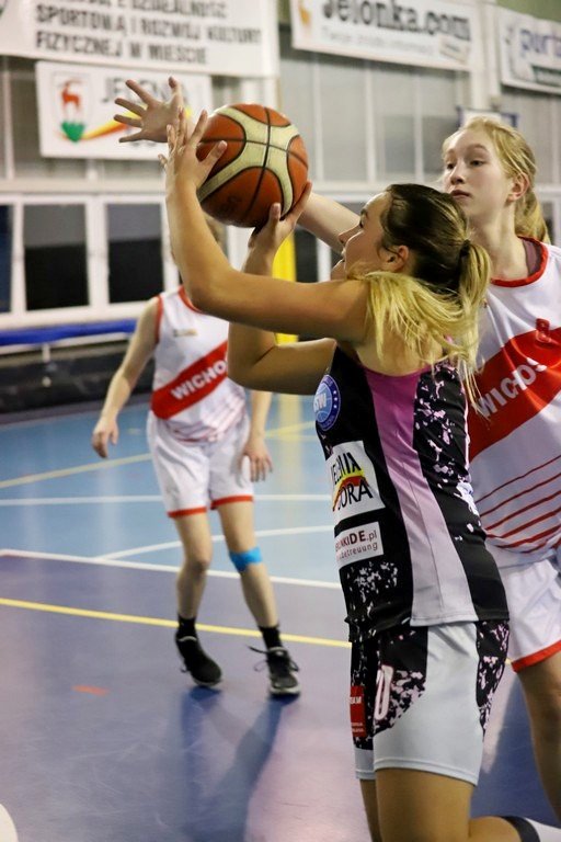 derby-juniorek-dla-wichosia-103566