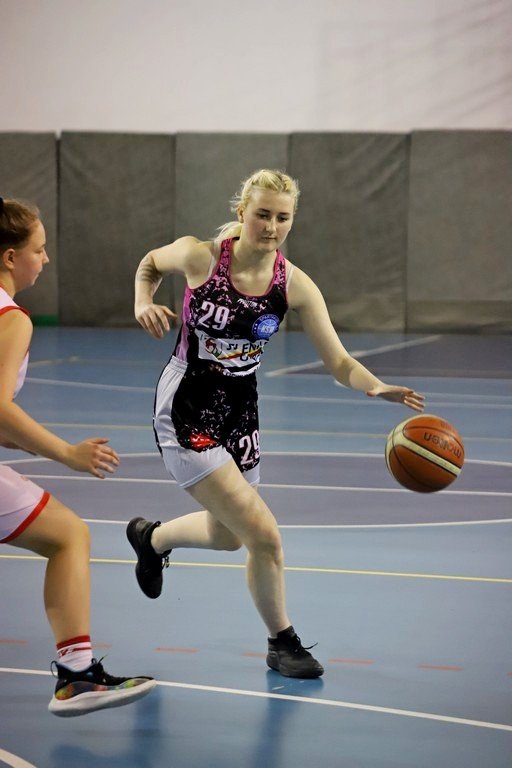 derby-juniorek-dla-wichosia-103566
