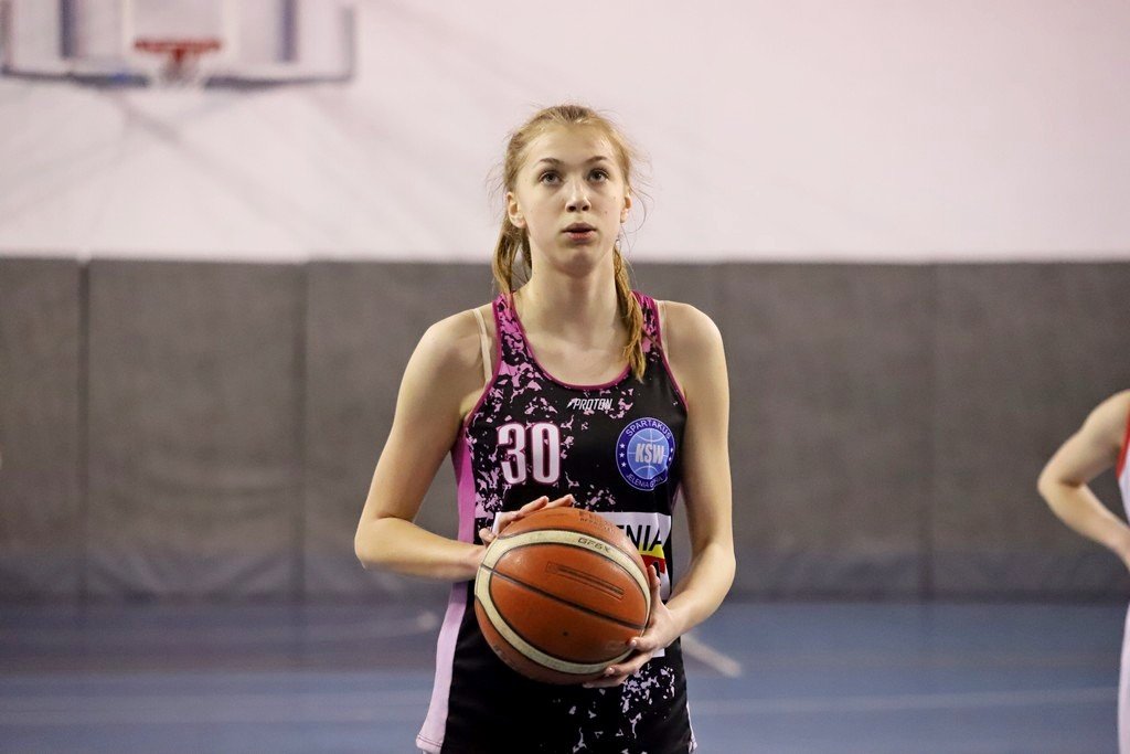 derby-juniorek-dla-wichosia-103566