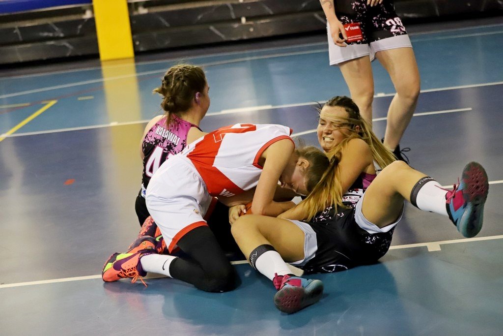 derby-juniorek-dla-wichosia-103566