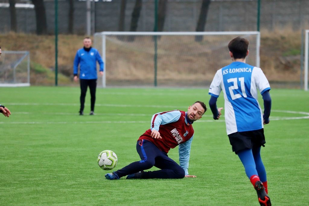 lider-aklasy-pokona-spadkowicza-z-iv-ligi-103572