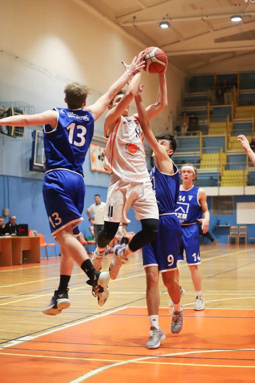 wazne-zwyciestwo-juniorow-103575