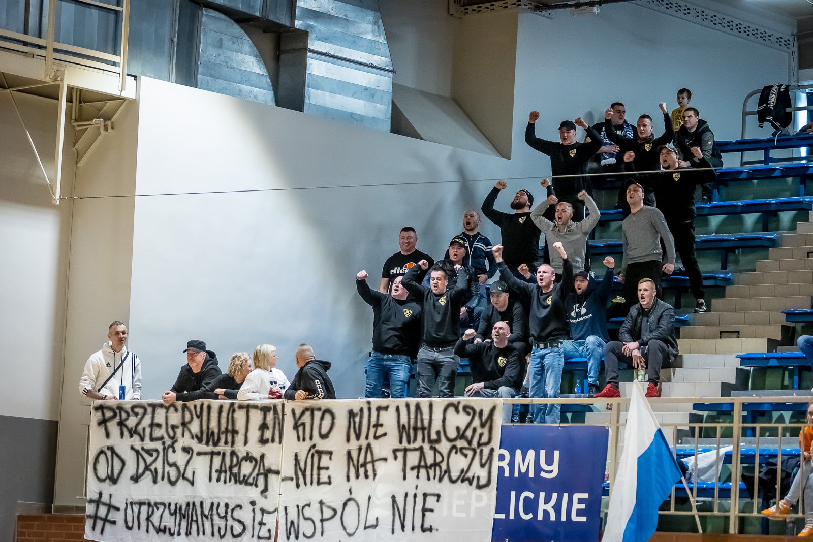 zaprezentowali-karkonoska-sie-103593