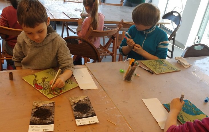 sredniowiecze-na-kaflach-w-muzeum-karkonoskim-103688