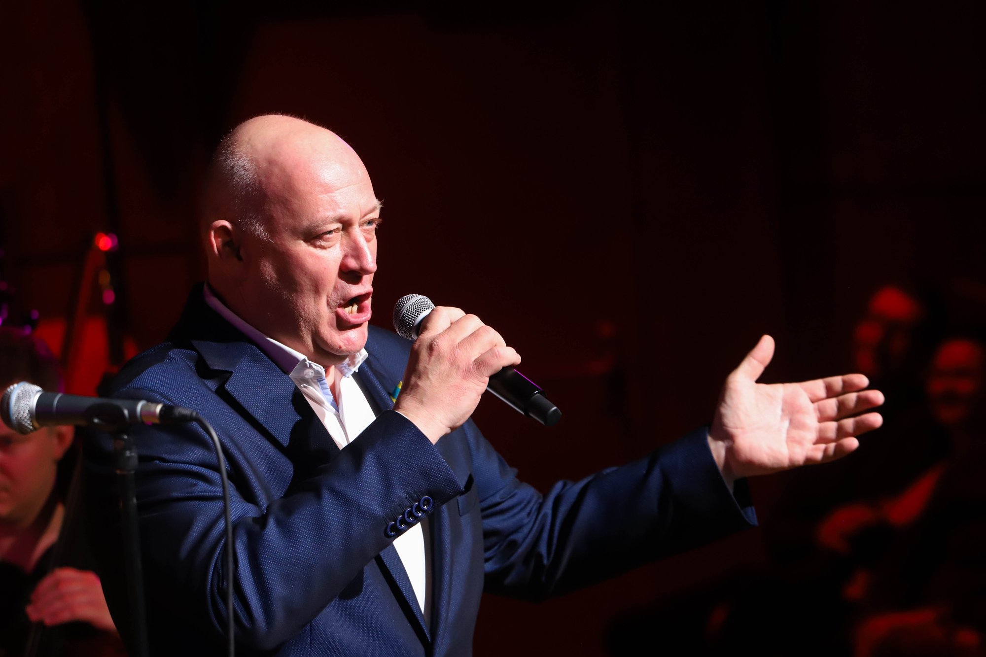 z-piotrem-cugowskim-koncert-na-dzien-kobiet-103739