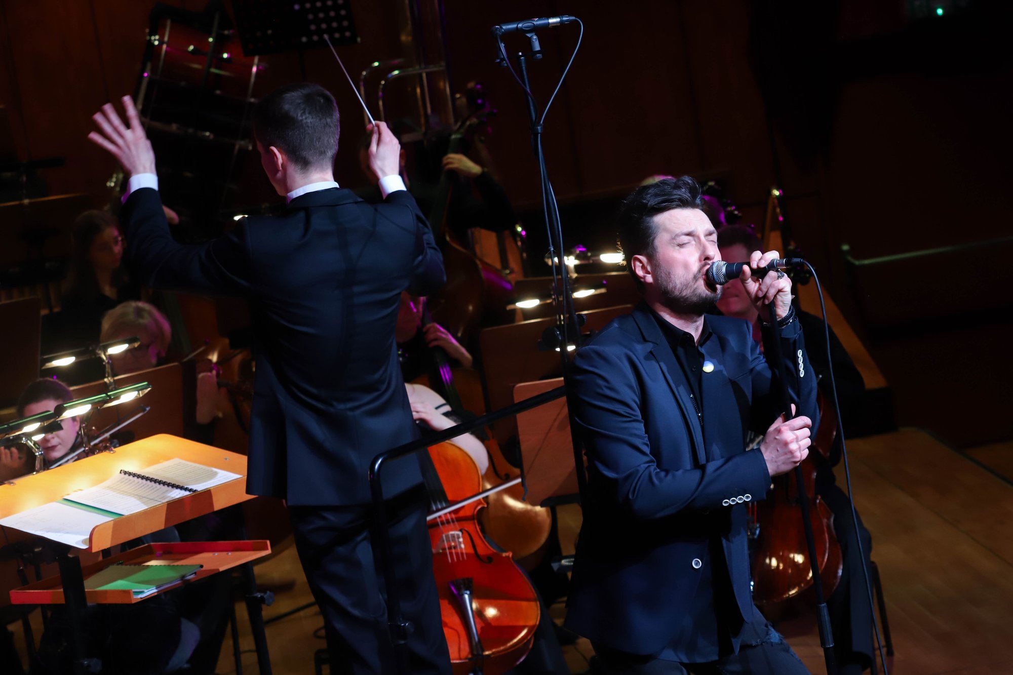 z-piotrem-cugowskim-koncert-na-dzien-kobiet-103739