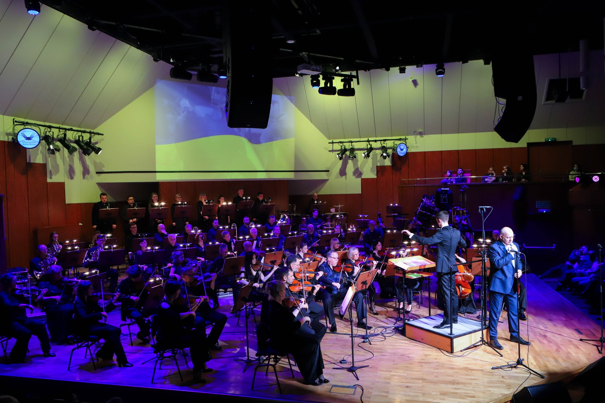 z-piotrem-cugowskim-koncert-na-dzien-kobiet-103739