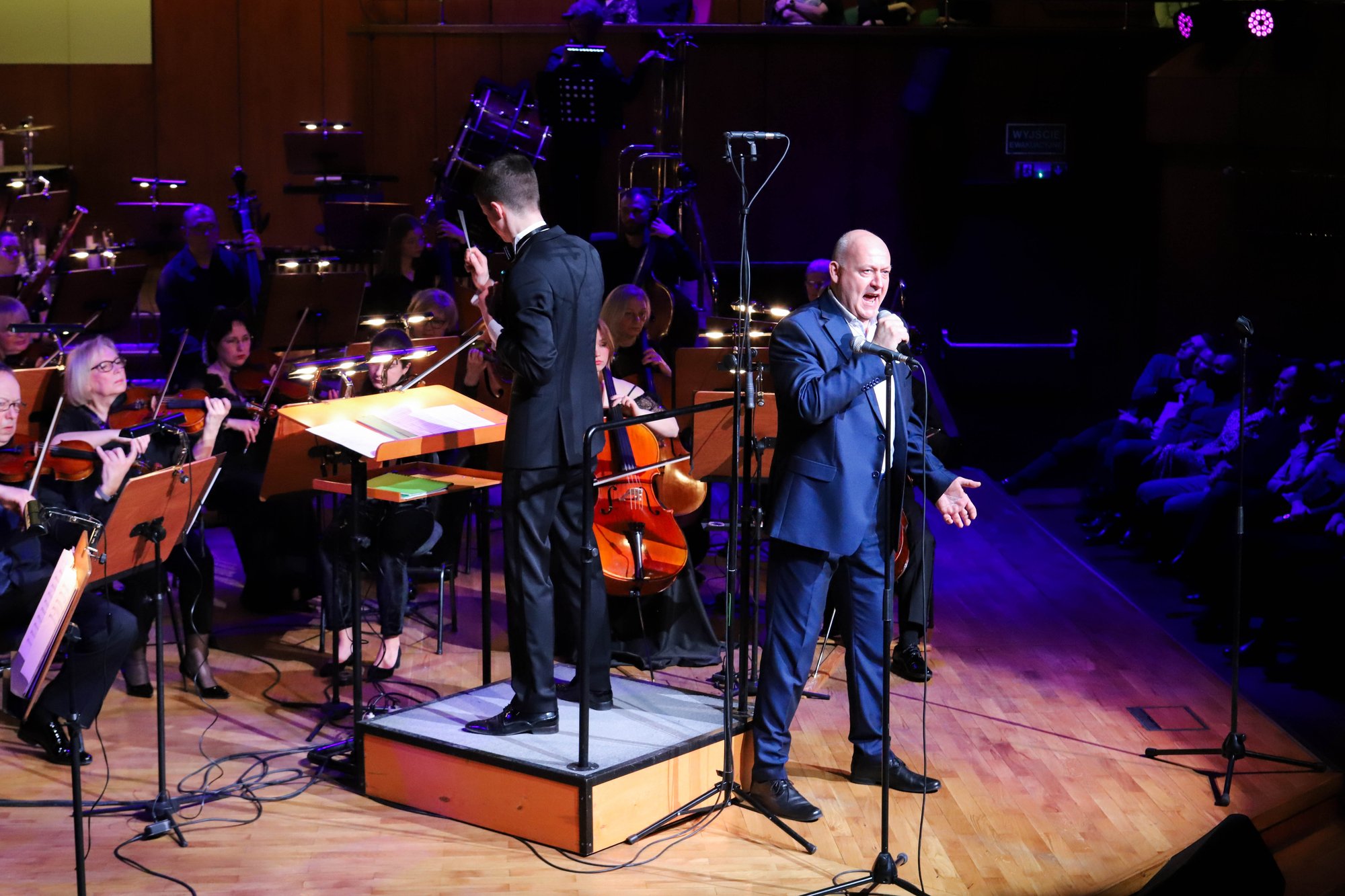z-piotrem-cugowskim-koncert-na-dzien-kobiet-103739