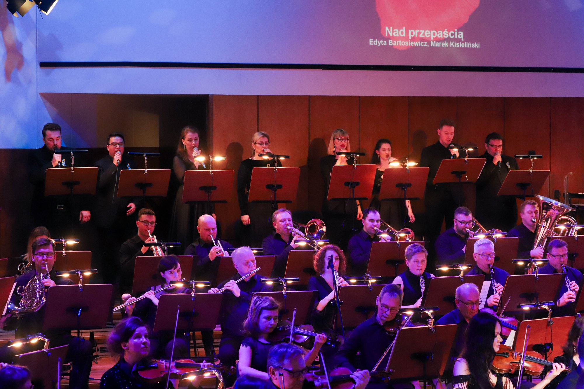 z-piotrem-cugowskim-koncert-na-dzien-kobiet-103739