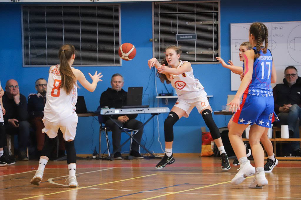znamy-finalistki-oom-103755