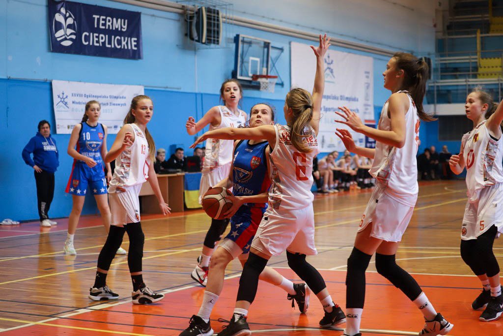 znamy-finalistki-oom-103755