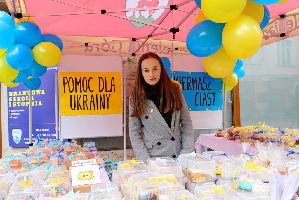 udany-kiermasz-na-rzecz-uchodzcow-z-ukrainy-103788