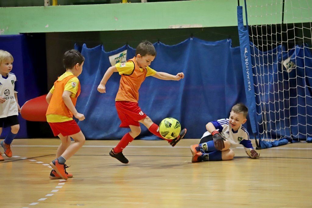 swietna-zabawa-na-turnieju-skrzatow-103860