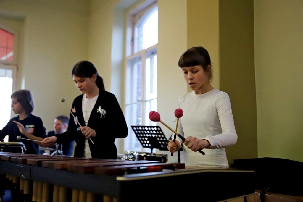 muzycznie-i-tanecznie-w-galerii-karkonoskiej-103864