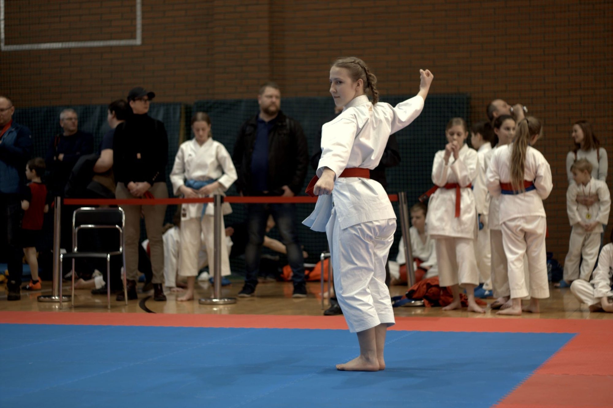 siegneli-po-10-medali-podczas-turnieju-karate-wkf-104129