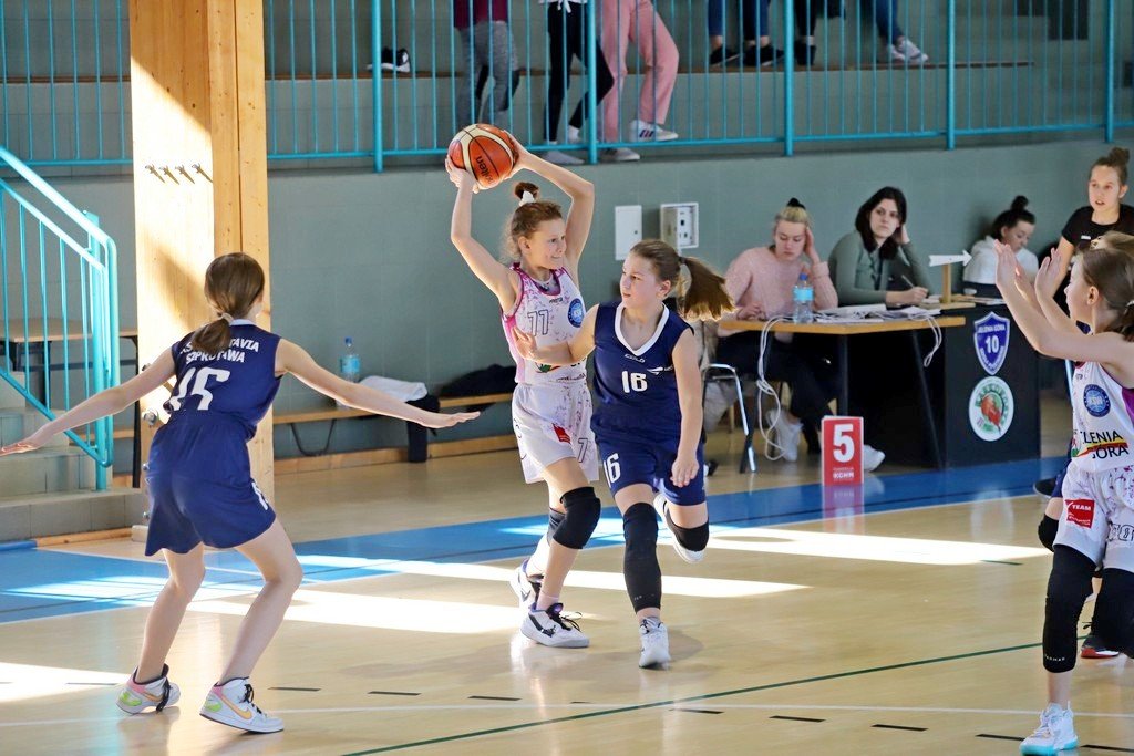 wysokie-zwyciestwa-minikoszykarek-104140