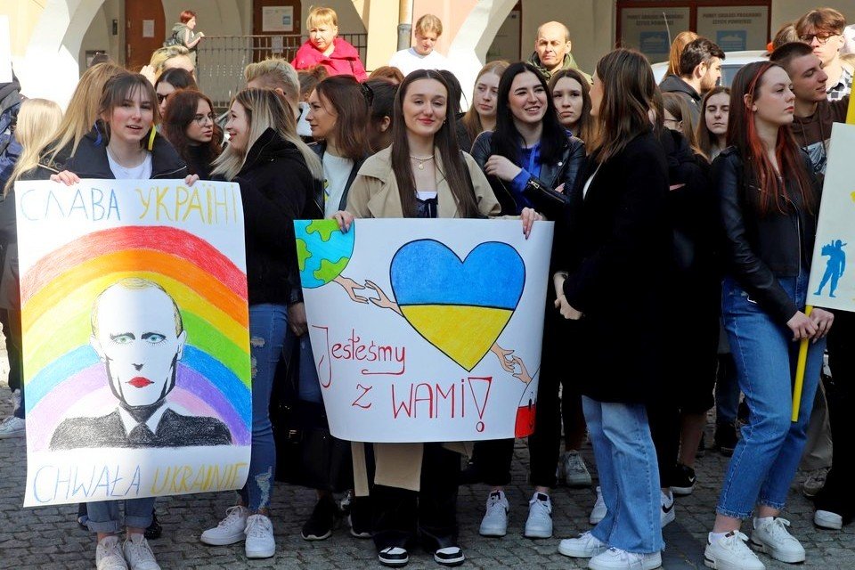 ekonom-i-nie-tylko-solidarny-z-ukraina-104250